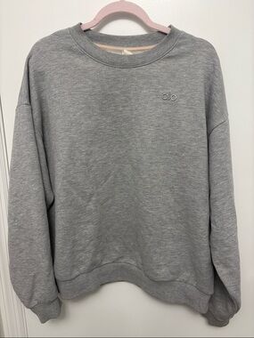 Alo Accolade Crewneck Gray Medium